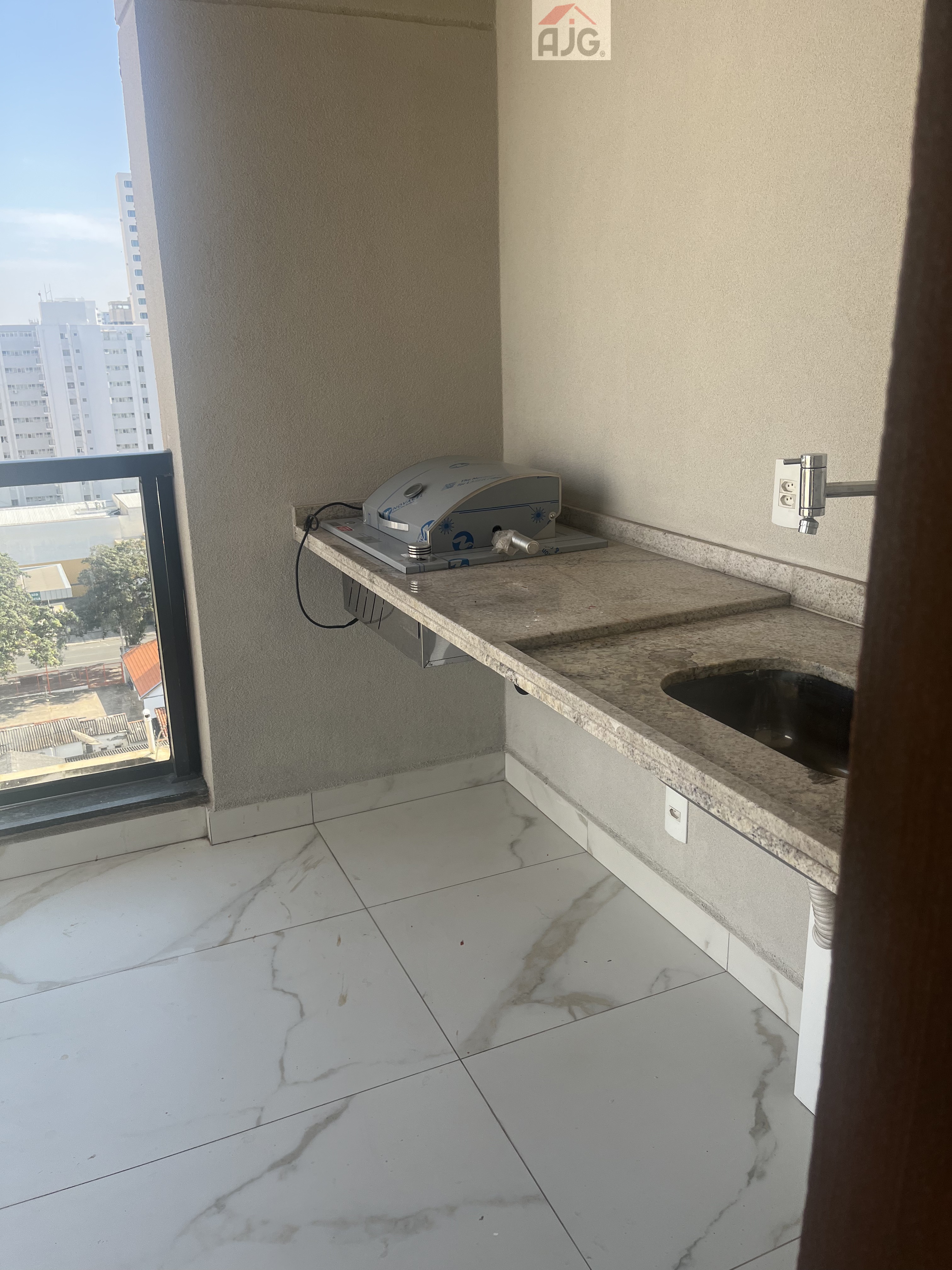 APTO A VENDA DE 117m2 - CAMBUÍ 9