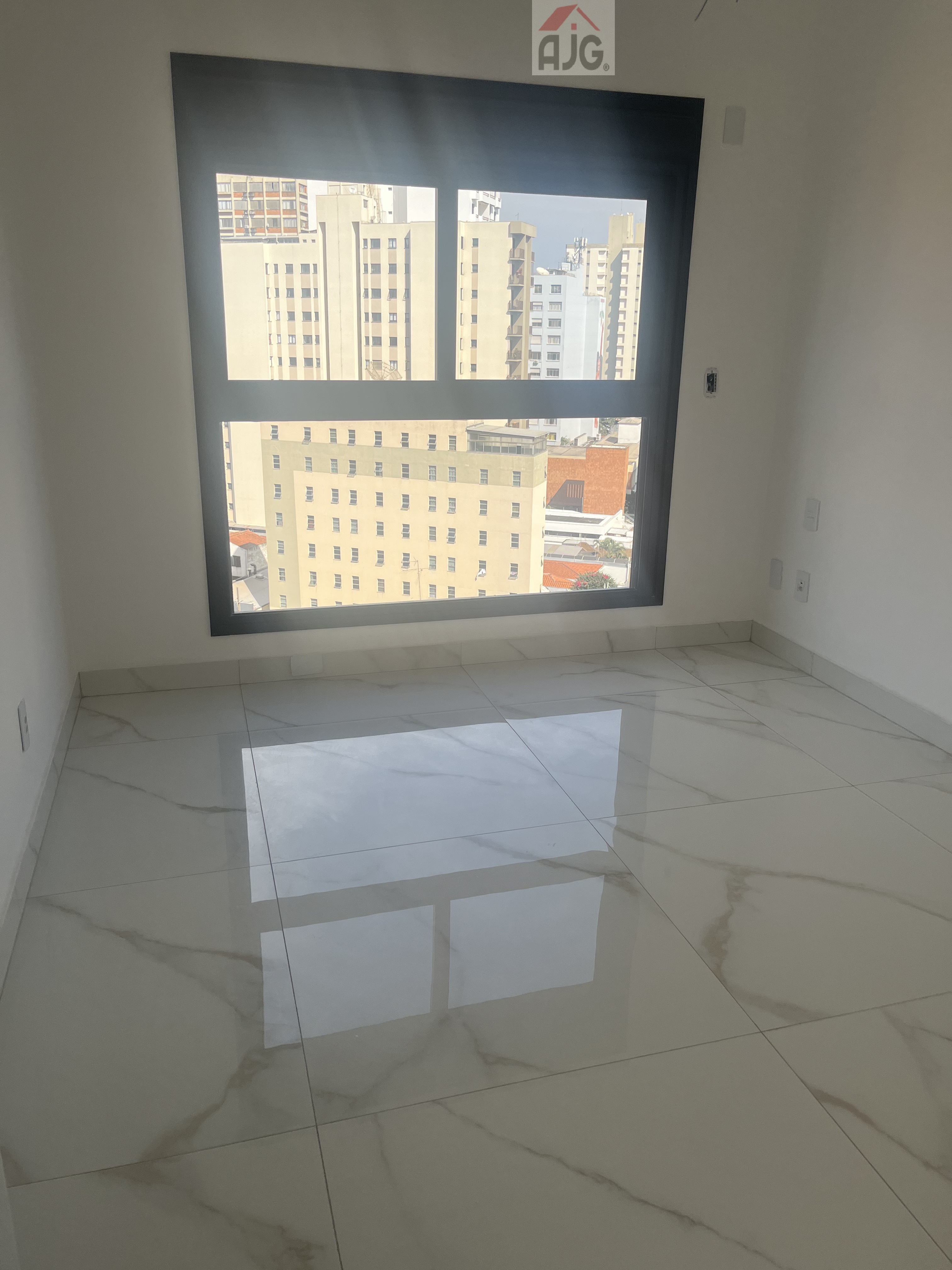 APTO A VENDA DE 117m2 - CAMBUÍ 12