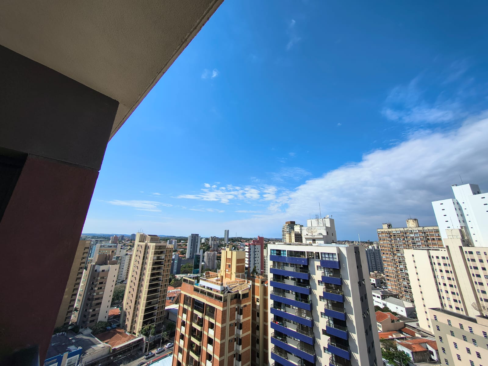 APTO A VENDA DE 117m2 - 02 SUÍTES - CAMBUÍ 8