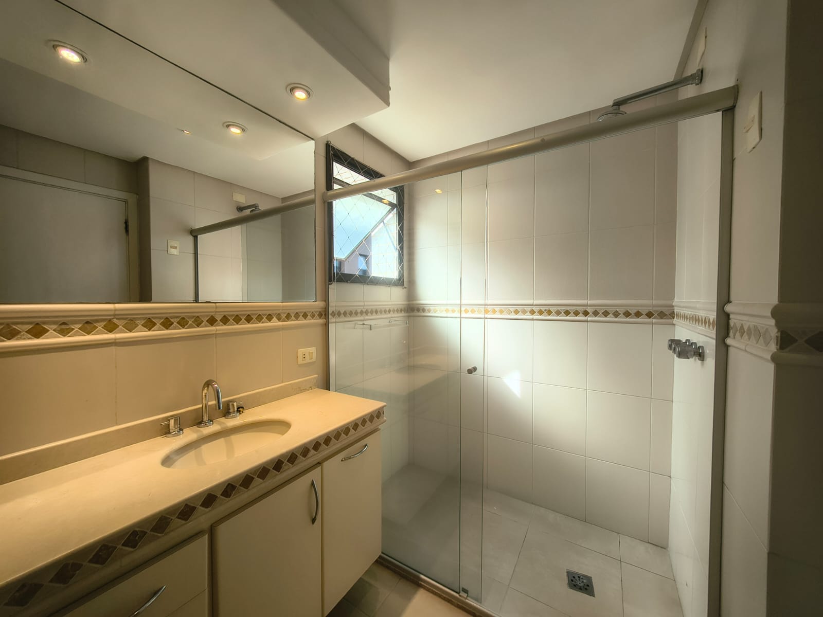 MAISON D' ARGENT 20